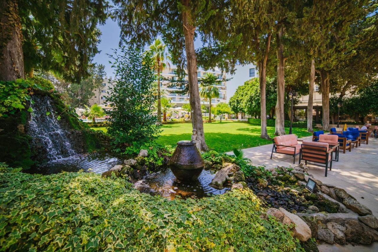 فندق بيا بيلا كيرينيا المظهر الخارجي الصورة